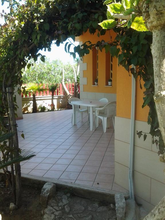Kamarina Land Bed & Breakfast Santa Croce Camerina Dış mekan fotoğraf