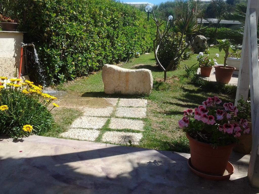Kamarina Land Bed & Breakfast Santa Croce Camerina Dış mekan fotoğraf