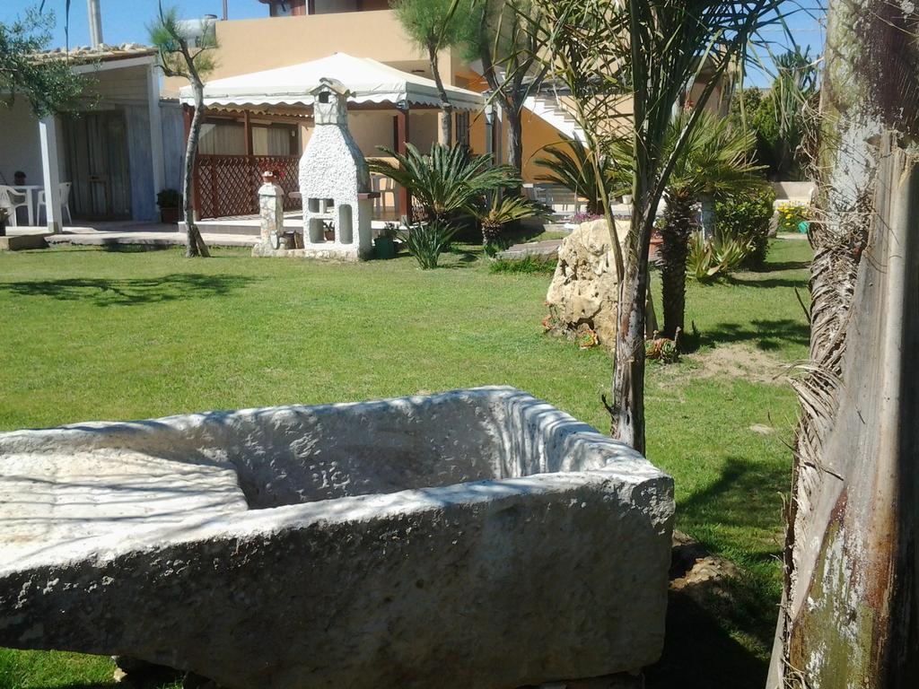 Kamarina Land Bed & Breakfast Santa Croce Camerina Dış mekan fotoğraf