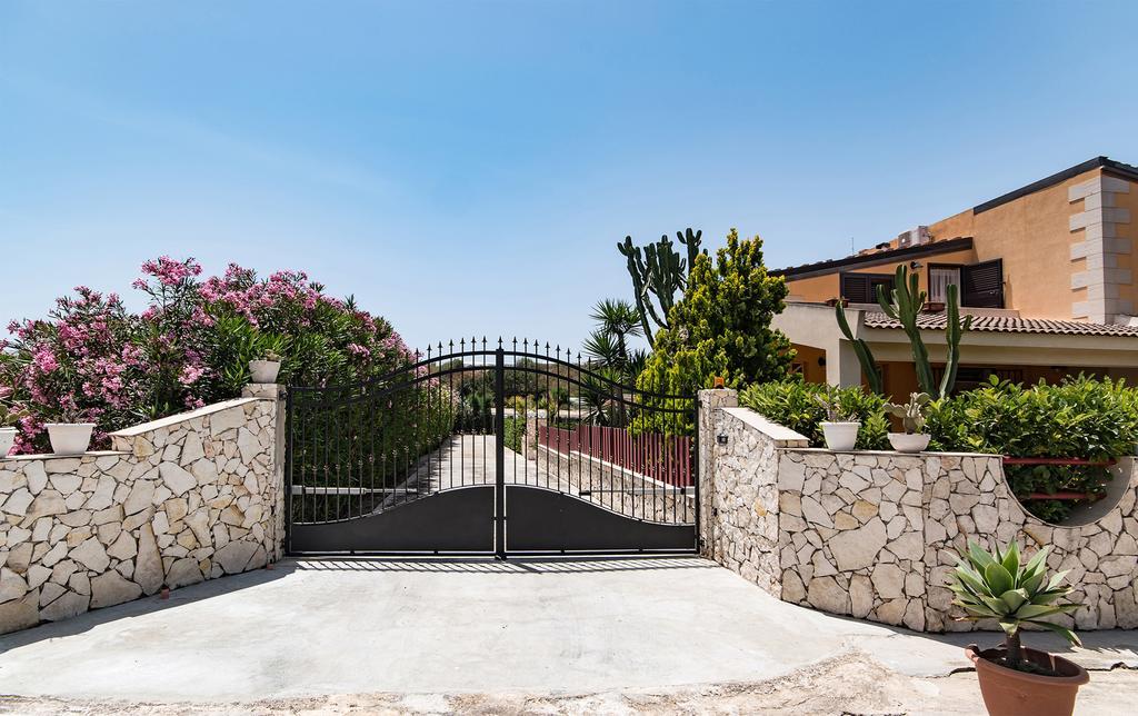 Kamarina Land Bed & Breakfast Santa Croce Camerina Dış mekan fotoğraf